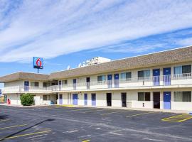 Motel 6-Laramie, WY, hotel en Laramie