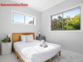 Bright and Cozy Courtyard Double Room - Near Top Ryde City Shared Amenities, hotel u Sydneyju