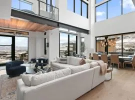 Luxury 6BR with Hot Tub, Firepit, Deer Valley Access