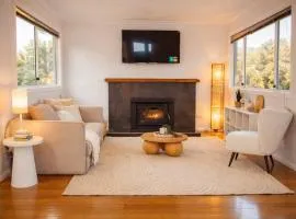 Family Friendly Home in Claremont Near Hobart CBD