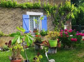 Gîte cocon de groupe 10 12 personnes vers Vesoul Le nid qui danse à la campagne avec jardin, hotel di Baignes