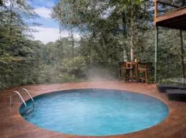 Rainforest Retreat with Heated Plunge pool