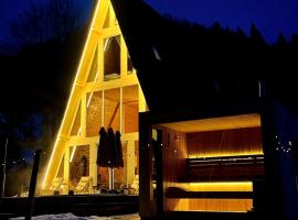 Cabana KayLuna, chal&eacute; alpino em Mătişeşti