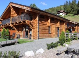 Luxus Chalet nähe Skipiste โรงแรมในJenig
