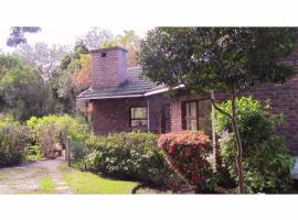 Forest Nest Cottage, Tsitsikamma, chalupa v destinaci Stormsrivier