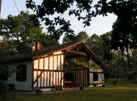 Authentique maison landaise, hotel v destinácii Sore