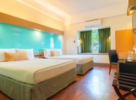 Microtel by Wyndham South Forbes near Nuvali, hotelli kohteessa Santa Rosa