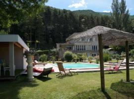 A l'orée du bois - Chambres d'hôtes, hotel a Hostun