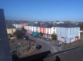 Buggle's Pub and Accommodation, bed and breakfast en Kilrush