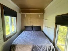 Cozy Modern Tiny Retreat with Stargazing & Yoga Dome Access Near Yosemite Tioga Pass, Groveland, California