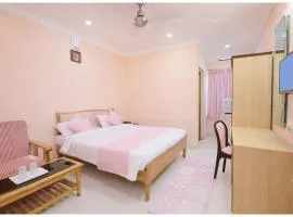 Hotel The Sambit International Heritage Near Jagannath Temple # Sea View and Restaurant, Parking Facilities, Best Hotel