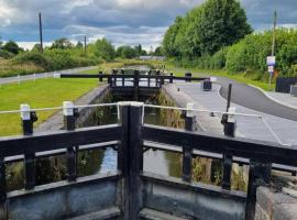 Riverside Cottage, hotel i Kildare