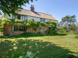 4 Bed in Walberswick oc-hfarm2