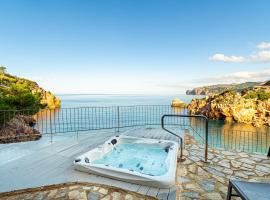 Villa Ca La Dolors - Cala Deià, by PriorityVillas, hotel a Deià