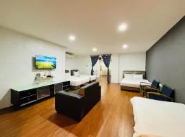 Traveler's Majestic Retreat Hotel, Located in the Heart of Melaka, Walk 10 mins to Melaka's Attraction Site