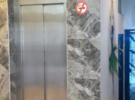 у моря, hotel Itʼkhvisi városában