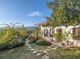 אזמרה בית אירוח מיוחד עם נוף מדהים ובריכה מחוממת בישוב אמירים