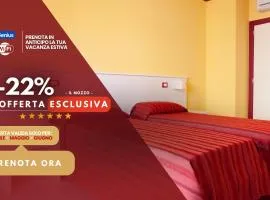 Camera per 2 ospiti nel Centro, a pochi passi dal Mare ! Il Mozzo