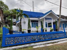 Blue Beach Villa Anyer, котедж у місті Pasauran