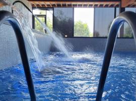 365PAM - Apartament nr 32 w Mielenku - BASEN ZEWNĘTRZNY, BASEN KRYTY, PLAC ZABAW W CENIE – hotel w mieście Mielenko