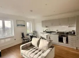 Brand New Fully Equipped Flat in Greater London