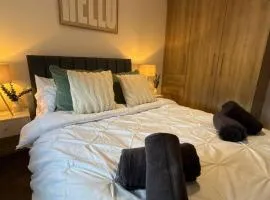 Spacious 3BR | Home in Bolton | Cotton Meadows