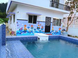 3BHK - Bamboo Private Pool Villa Yercaud, hotel a Yercaud