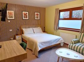 Deveron Lodge B&B, khách sạn ở Turriff