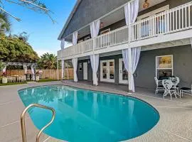 Coastal Cabana - Heated Pool - Walk to Beach