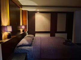 Arizona Residence โรงแรมในBan Ko En