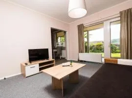 Apartment Große Wohnung in Bodenwerder mit Garten- Terrasse und gemeinsamem Pool by Interhome