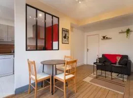 Hôtel des Cousines Capucine Apartment