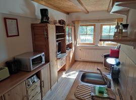 Apartment Hof- Ferienwohnung by Interhome, Hotel in Sundhausen