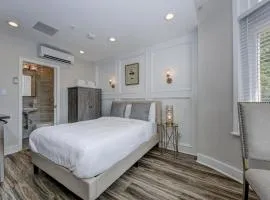 Suite B DuPont CircleKalorama Luxury Apartment