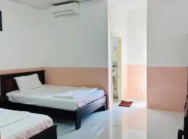 Hoàng Chánh Trí Hotel