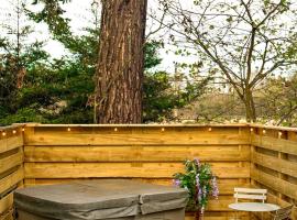 Boann 5 - Hot Tub-Hunting Tower Lodges-Luxury-Families-Romantic, hotel Perthben