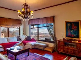 Το σπιτι της Ελευθερίας και της Σοφίας