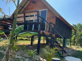 Phayam Paradise Resort, &uuml;d&uuml;lőh&aacute;z a Phajam-szigeten