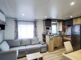 Mobil home 3 chambres Accès direct plage 4 Etoiles