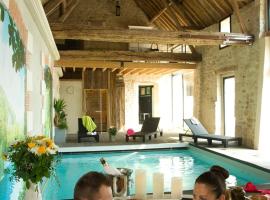 CHAMBRES D HÔTES AVEC SPA PRIVATISÉ ! Le LUXE EN TOUTE INTIMITÉ, хотел в Соасонс