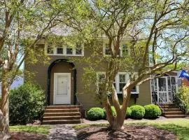 Yorktown - 3 Bedrooms for 1 group or party