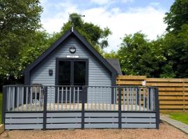 Epona 8 - Hot Tub-Perth-Pets-Luxury