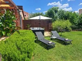 Holiday Home Haus Mirelia für zwei Personen mit Garten by Interhome