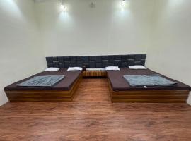 Hotel Rainbow palace, g&aelig;lud&yacute;rav&aelig;nt h&oacute;tel &iacute; Ujjain