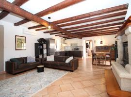 Holiday Home Hadrian's Villa by Interhome, hotel em Golaš