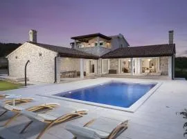 Holiday Home Heritage Villa Lilly by Interhome