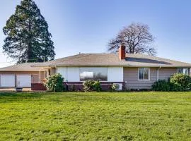 Secluded Albany Escape, Pet Friendly with Fee