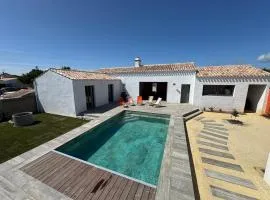 La Cabane - Villa neuve, Piscine Chauffée, Wifi, TV