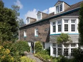 1605 by the sea