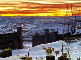 Family Villa with Panoramic View of Infinite Horizon, Hotel in Ifrane